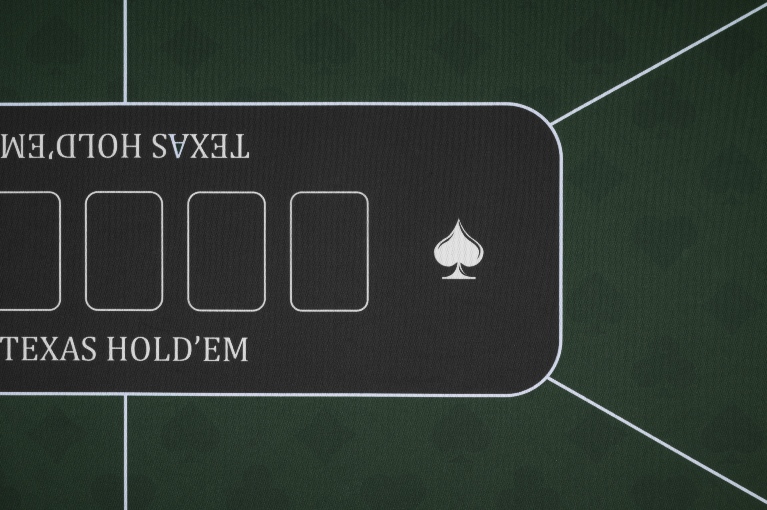 Close-up of green poker mat 120 × 60 cm playing surface